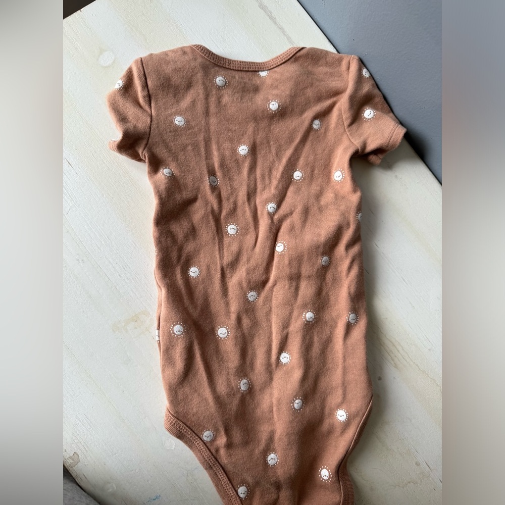 Sun Onsie - Picture 4 of 4